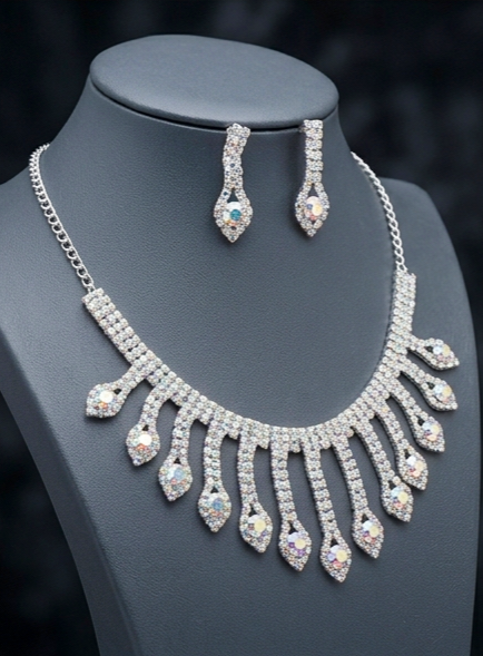 Glamour Crystal Bib Necklace Earring Set